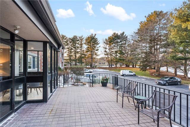 30 Argyle Avenue 206, Riverside, RI 02915