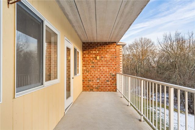 30 Argyle Avenue 206, Riverside, RI 02915