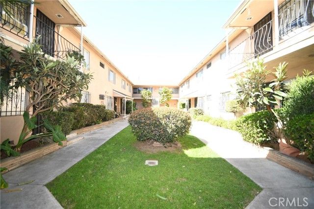 333 Linden Avenue 18, Long Beach, CA 90802