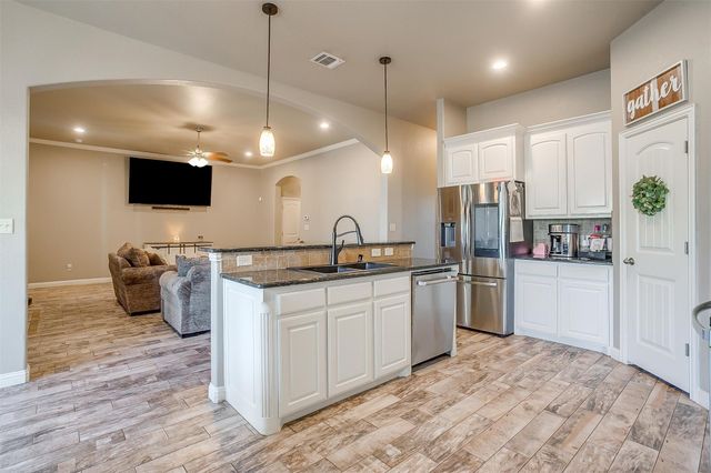 700 Westgate Drive, Aledo, TX 76008