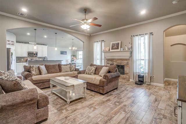 700 Westgate Drive, Aledo, TX 76008