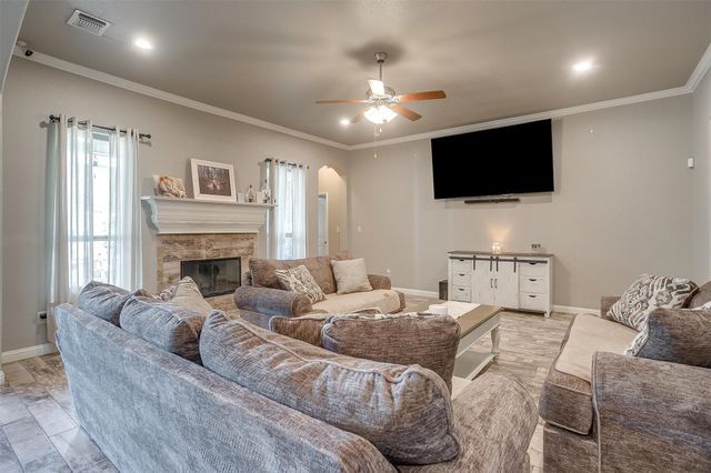 700 Westgate Drive, Aledo, TX 76008