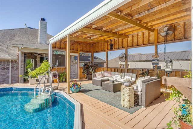 700 Westgate Drive, Aledo, TX 76008