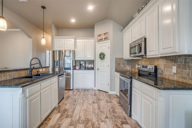 700 Westgate Drive, Aledo, TX 76008