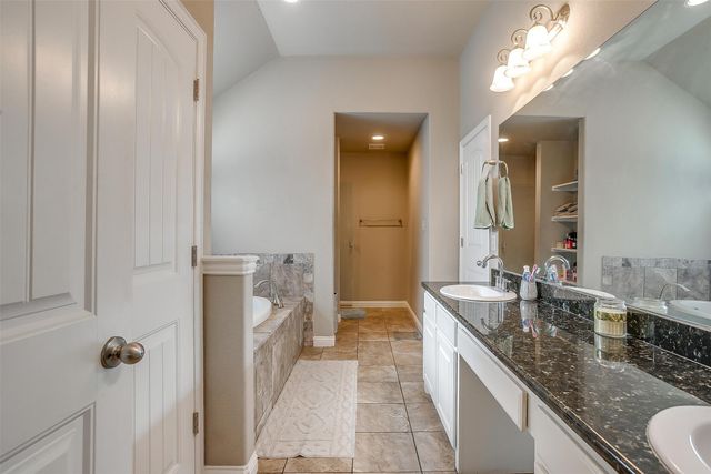 700 Westgate Drive, Aledo, TX 76008