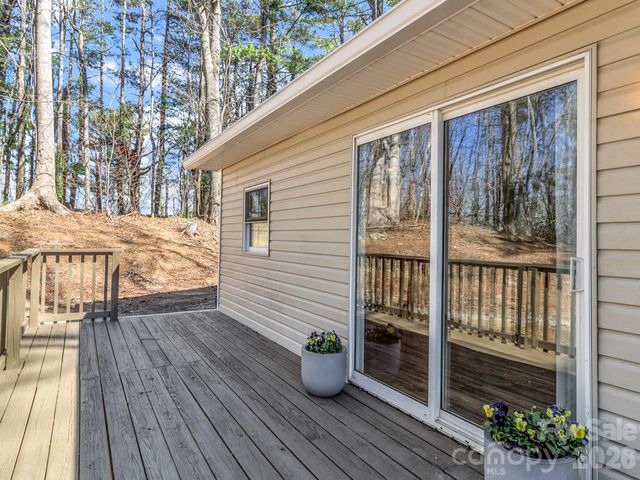 114 Elden Street, Hendersonville, NC 28791