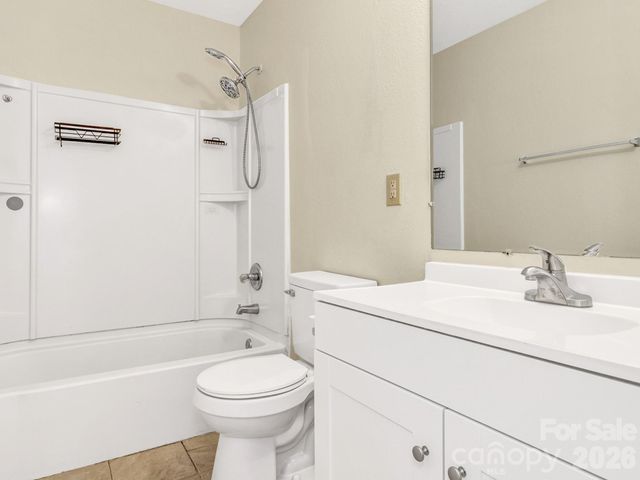 114 Elden Street, Hendersonville, NC 28791