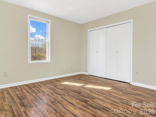 114 Elden Street, Hendersonville, NC 28791