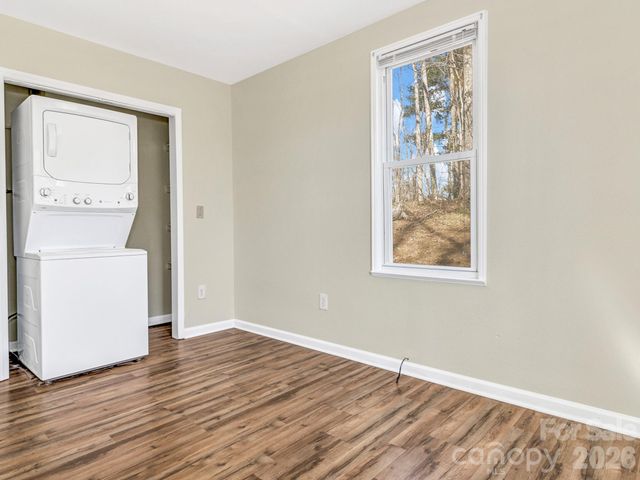 114 Elden Street, Hendersonville, NC 28791