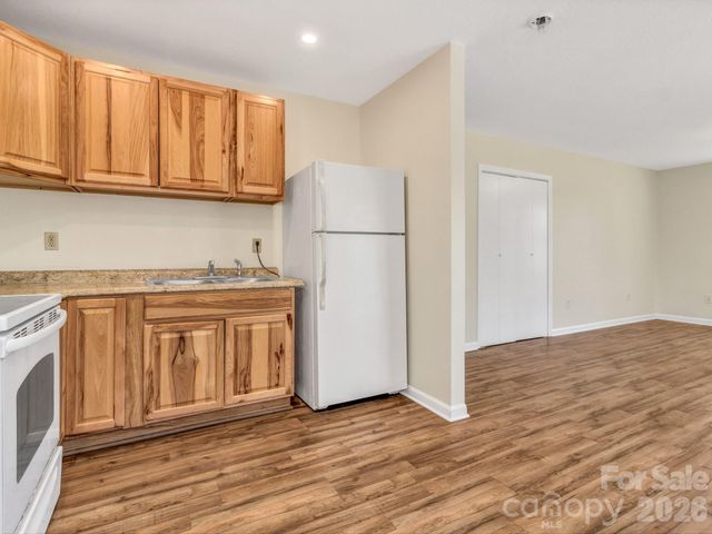 114 Elden Street, Hendersonville, NC 28791