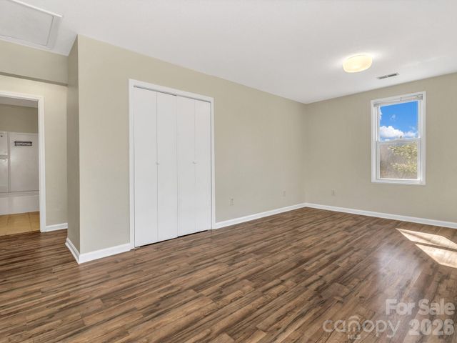 114 Elden Street, Hendersonville, NC 28791