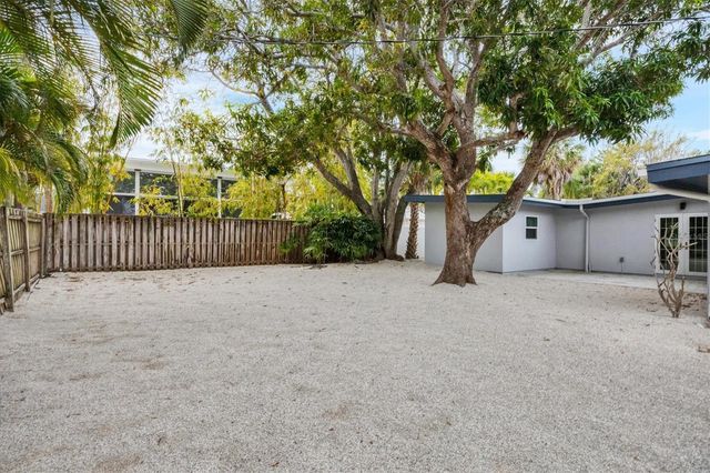 1116 WESTWAY DRIVE, Sarasota, FL 34236