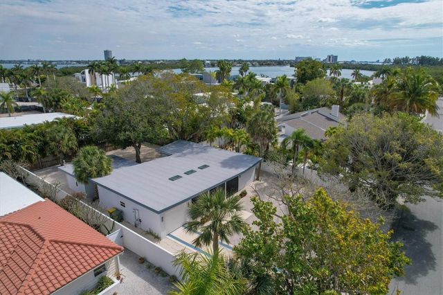 1116 WESTWAY DRIVE, Sarasota, FL 34236