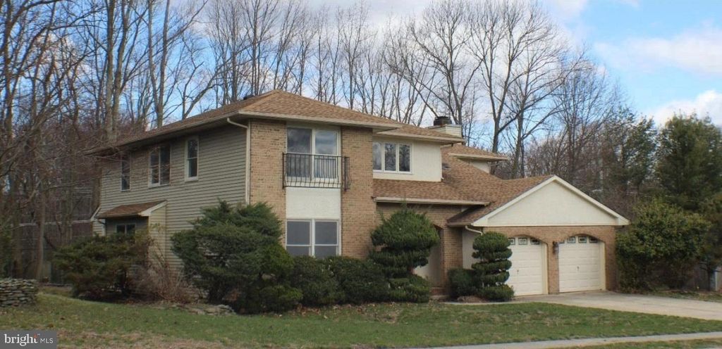 19 PEAK PL, Sewell, NJ 08080