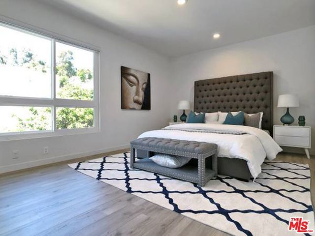 1900 SILVER 208, Los Angeles, CA 90039