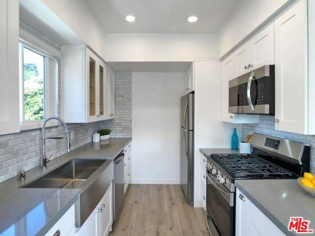 1900 SILVER 208, Los Angeles, CA 90039