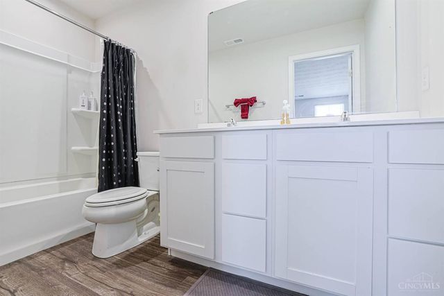 210 Wooded Ridge Drive, Batavia Twp, OH 45102
