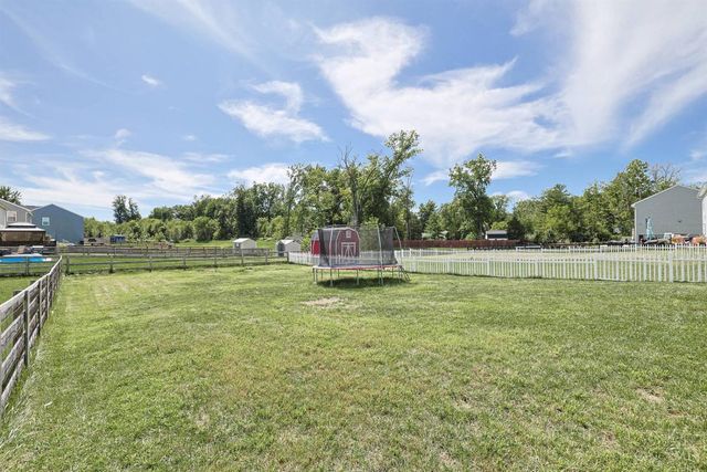 210 Wooded Ridge Drive, Batavia Twp, OH 45102