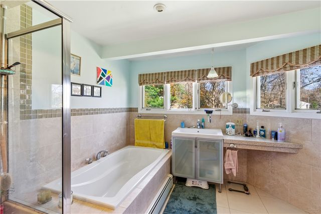 527 Cowesett Road, Warwick, RI 02886