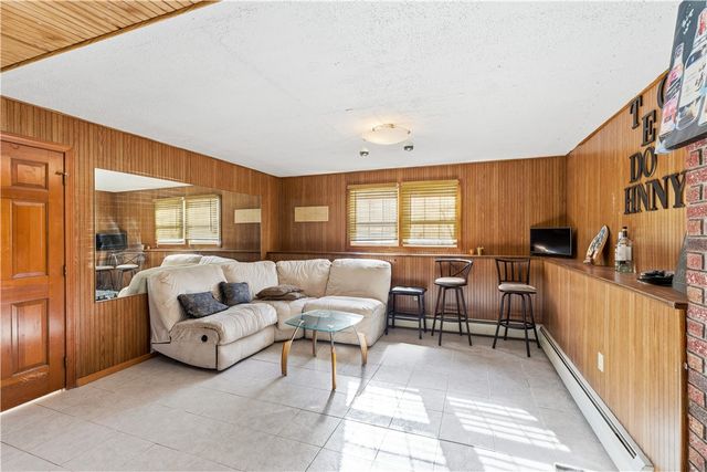 527 Cowesett Road, Warwick, RI 02886