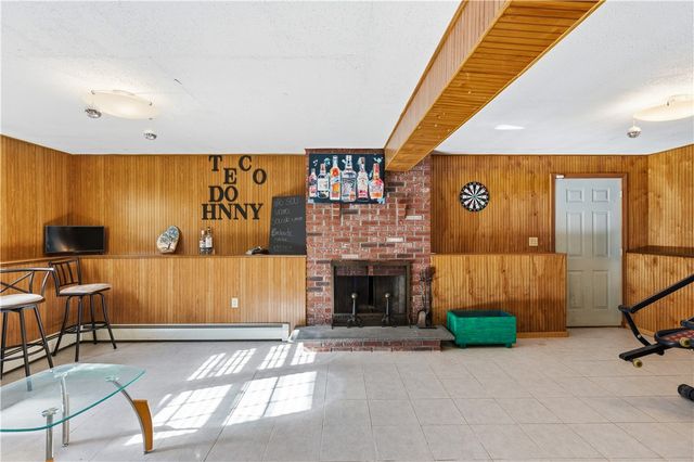 527 Cowesett Road, Warwick, RI 02886