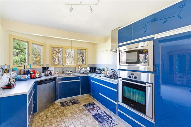 527 Cowesett Road, Warwick, RI 02886