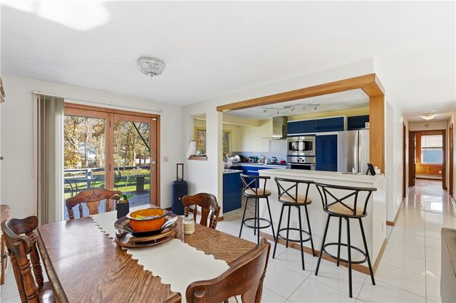 527 Cowesett Road, Warwick, RI 02886