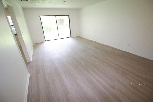 3820 Harwood Street, West Palm Beach, FL 33403
