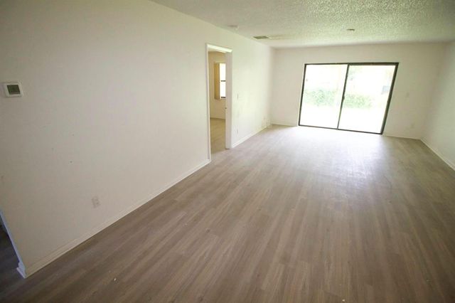 3820 Harwood Street, West Palm Beach, FL 33403