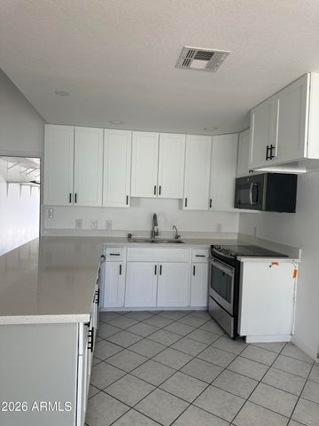 470 E SAN ANGELO Avenue, Gilbert, AZ 85234