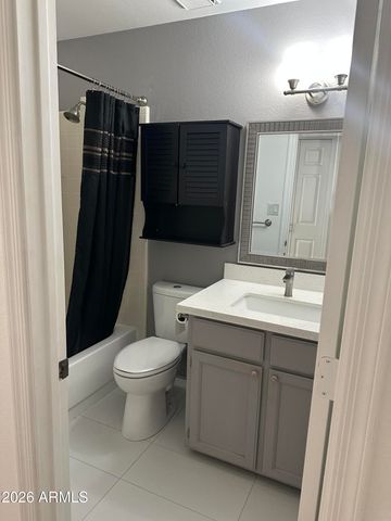 470 E SAN ANGELO Avenue, Gilbert, AZ 85234