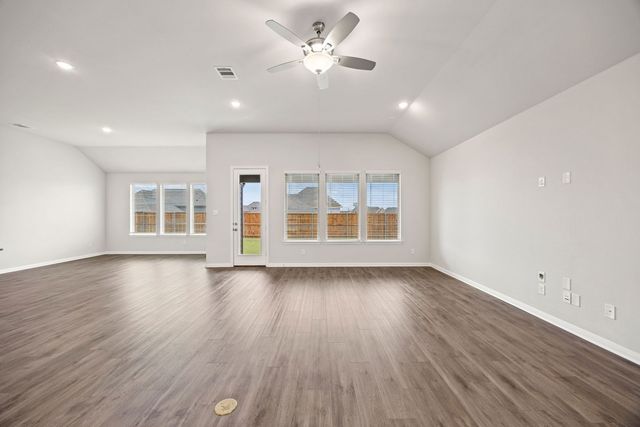 1506 Red Clover Avenue, Van Alstyne, TX 75495