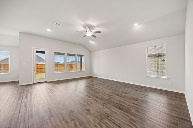 1506 Red Clover Avenue, Van Alstyne, TX 75495