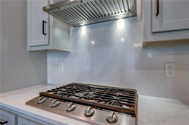 31809 W 170th Terrace, Gardner, KS 66030