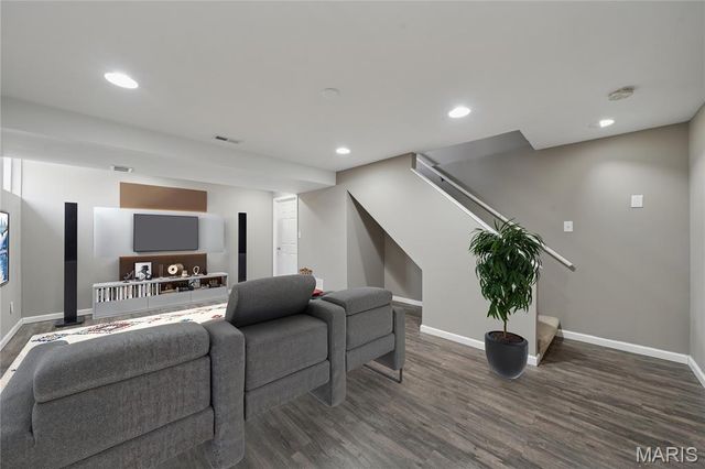 709 Ginger Wood Court, Ballwin, MO 63021