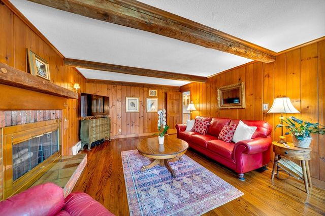 24 John Alden St, Holden, MA 01520