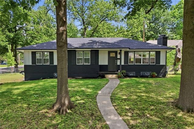 9500 E 79th Terrace, Raytown, MO 64138
