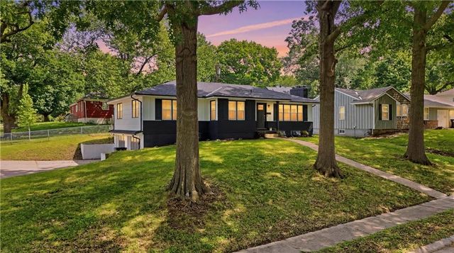 9500 E 79th Terrace, Raytown, MO 64138