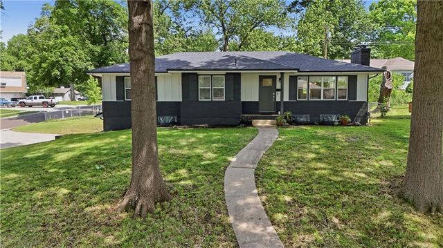 9500 E 79th Terrace, Raytown, MO 64138