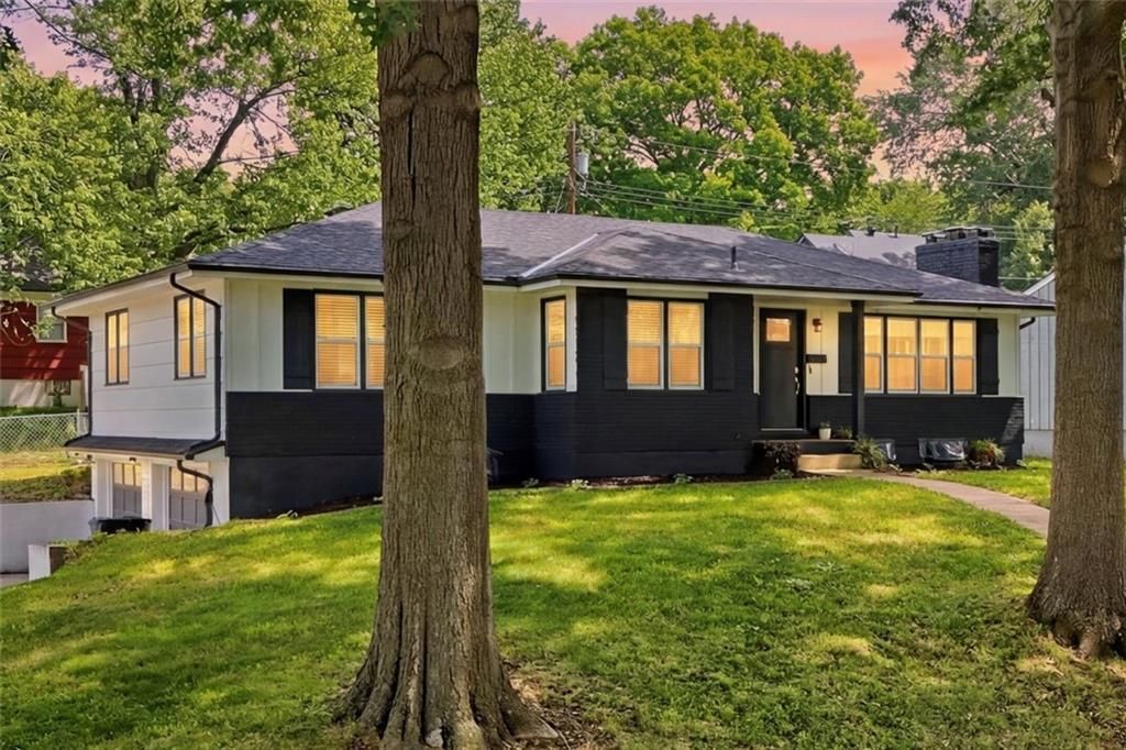 9500 E 79th Terrace, Raytown, MO 64138