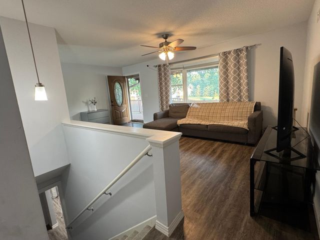 1515 143rd Avenue NE, Ham Lake, MN 55304