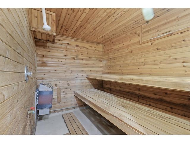 1515 143rd Avenue NE, Ham Lake, MN 55304