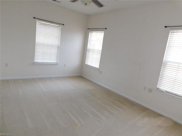 2381 Wessington DR, Virginia Beach, VA 23454