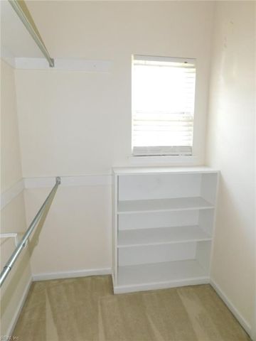 2381 Wessington DR, Virginia Beach, VA 23454