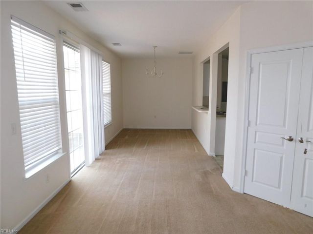 2381 Wessington DR, Virginia Beach, VA 23454