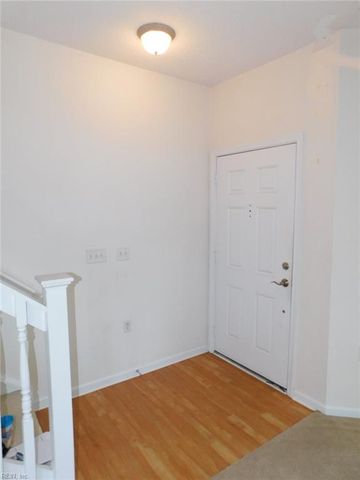 2381 Wessington DR, Virginia Beach, VA 23454