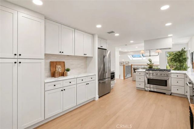 6 Canyon Ridge, Irvine, CA 92603