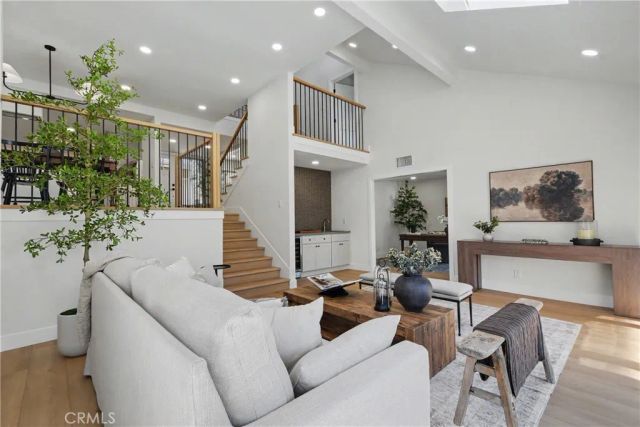 6 Canyon Ridge, Irvine, CA 92603
