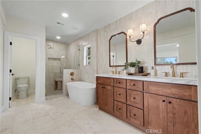6 Canyon Ridge, Irvine, CA 92603