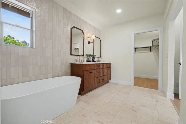 6 Canyon Ridge, Irvine, CA 92603